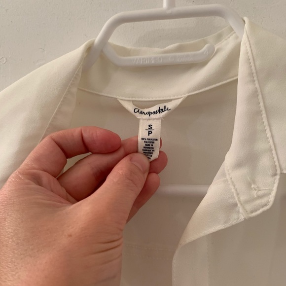 Aeropostale Cream Coloured Blouse - Picture 3 of 3